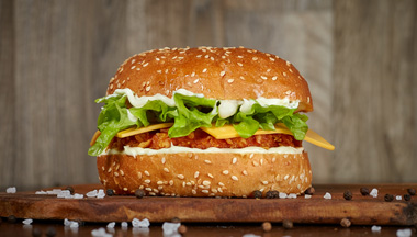 Produktbild Crispy Chicken-Cheese-Burger